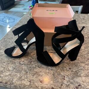 High heel shoes - charlotte Russe never worn
